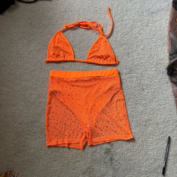 Iheartraves short set - Picture 1 of 2